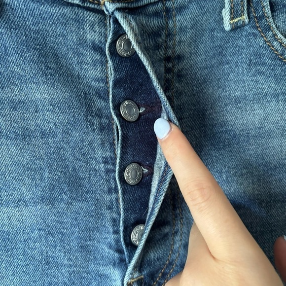 Levi's | Women's Ribcage Straight Leg Jeans Size 29 Medium Wash Button Fly - Picture 4 of 9